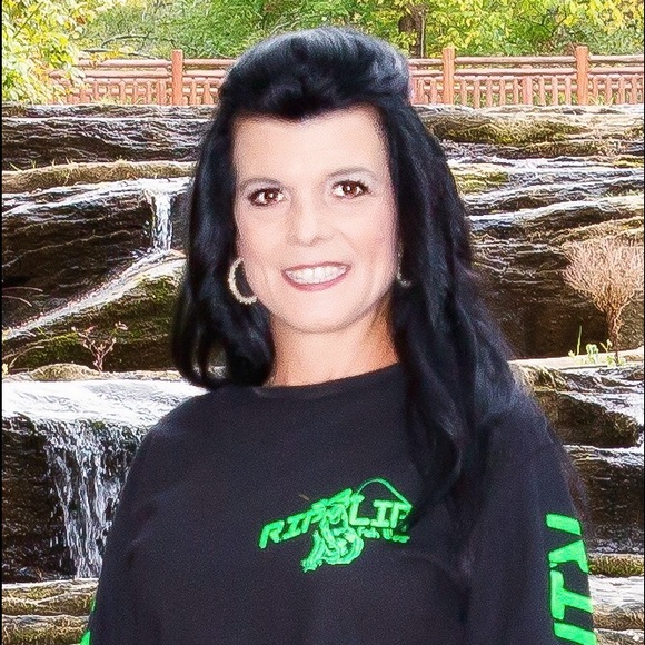 Meet your Posher, Leslie - Picture 8 of 8